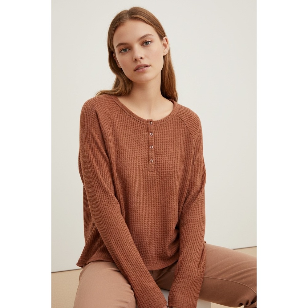 BP Waffle Knit Henley Top L Rust Raglan Sleeve L Slouchy Relaxed Autumnal Earthy